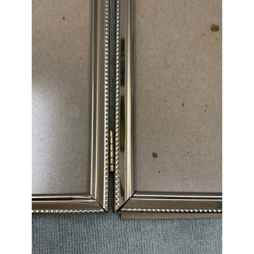 Vintage Gold‎ Tone Metal Folding Double Picture Frame Beaded Edge 5x7